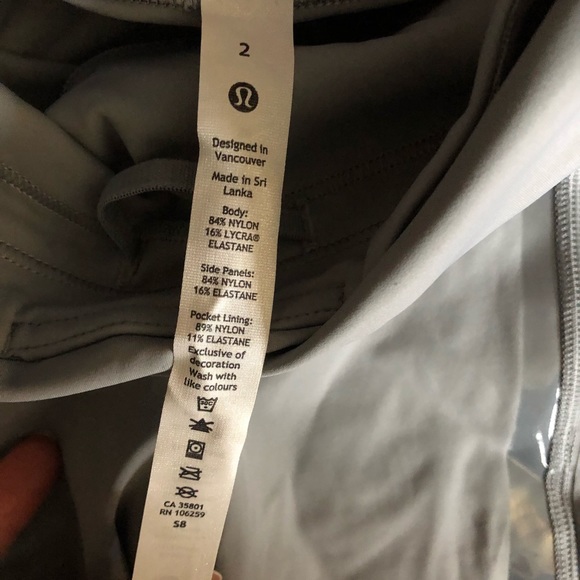 Lululemon Gloss Trim Run Super-High-Rise Tight 28" - Picture 8 of 10